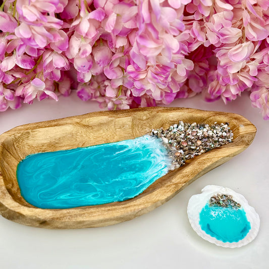 🌊 Crystal Coast: A Coastal Resin Art Experience. Pre Order -  Sunday 17th August 6:30pm 1-2 hours kit & online workshop! Limited edition. Items differ from pic shown during pre order.